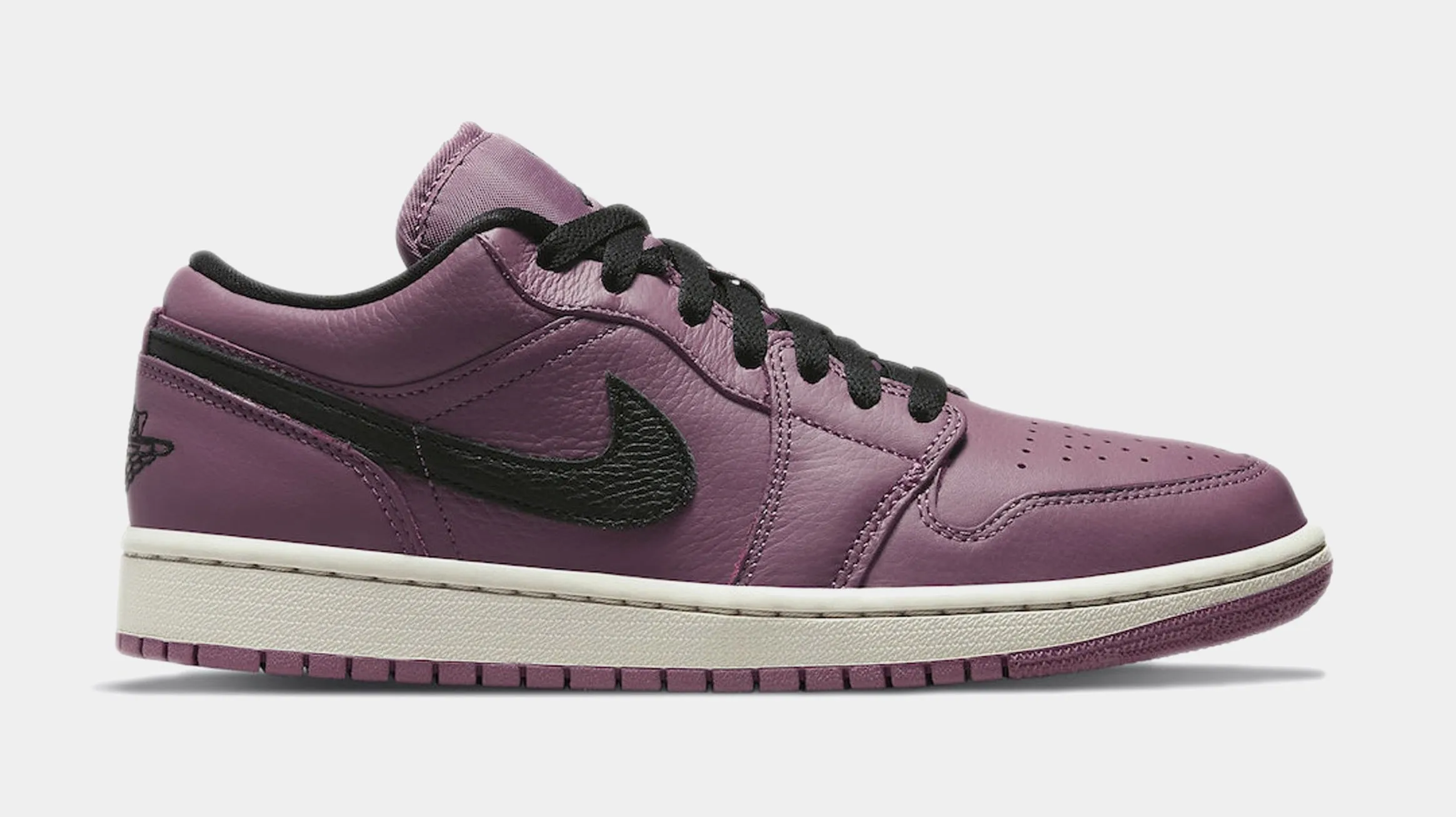 Air Jordan 1 Low Mulberry Womens Lifestyle Shoes (Light Mulberry/Black) Free Shipping