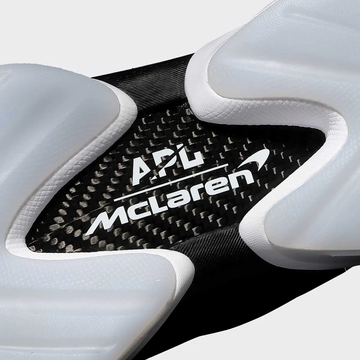 APL McLaren  HySpeed  Black / White