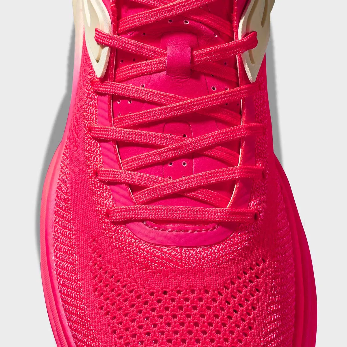 APL  McLaren HySpeed Magenta / Pristine / Ombre