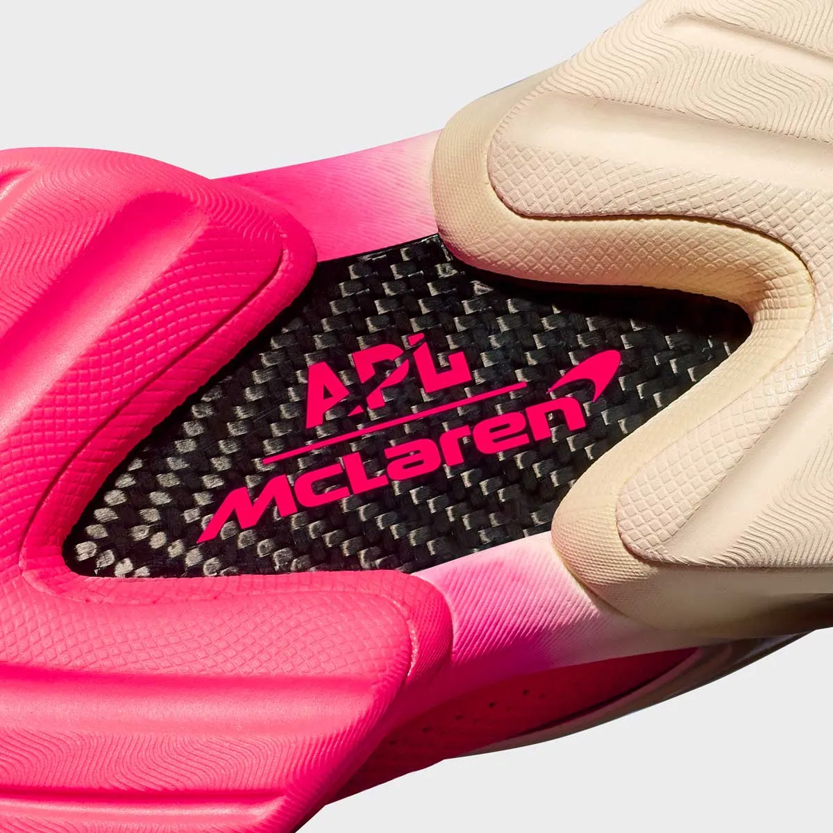 APL McLaren  HySpeed Magenta / Pristine / Ombre