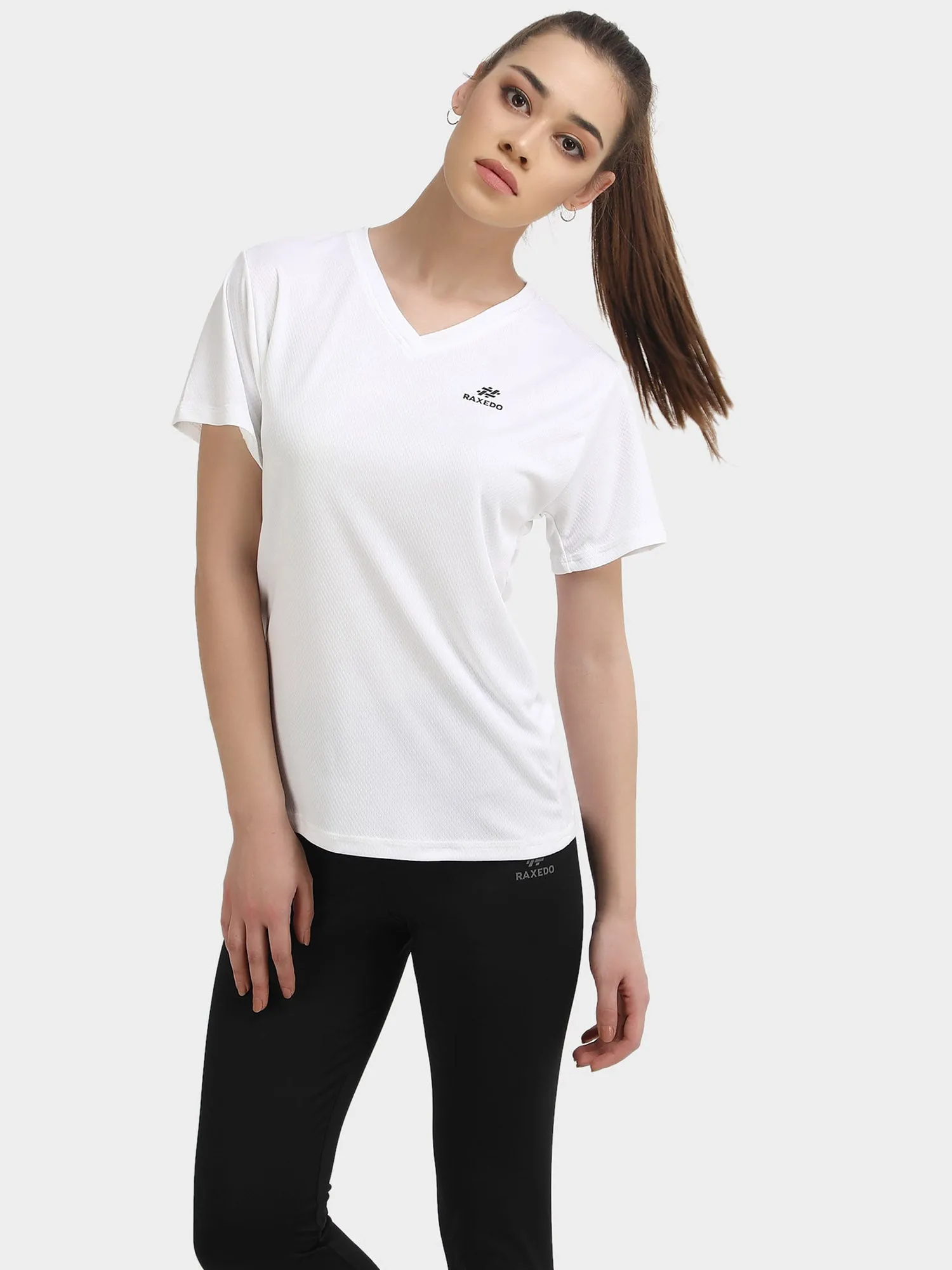 Black tshirt women