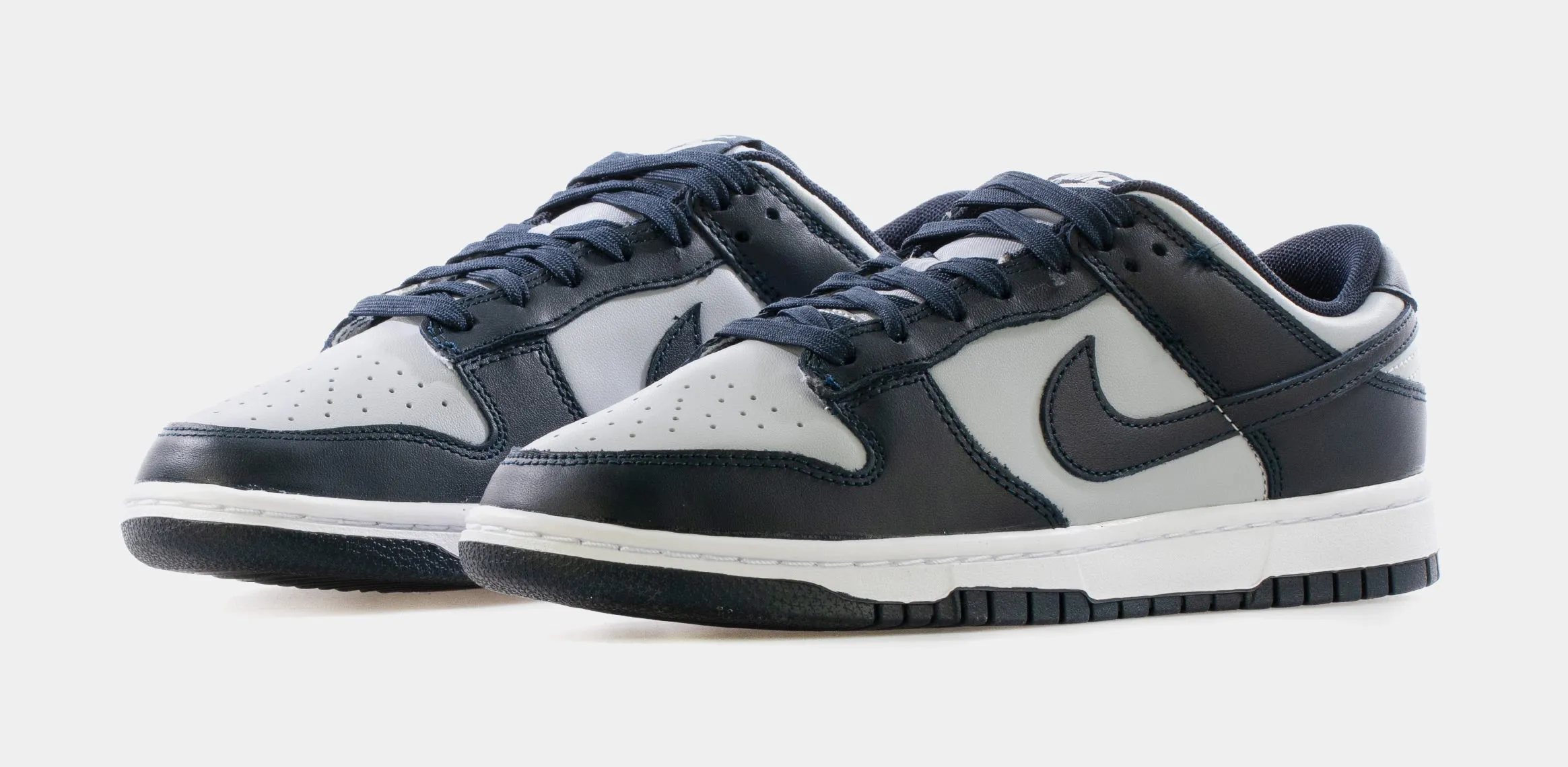 Dunk Low Championship Grey Mens Lifestyle Shoe (Wolf Grey/Dark Obsidian/Total Orange) Limit One Per Customer