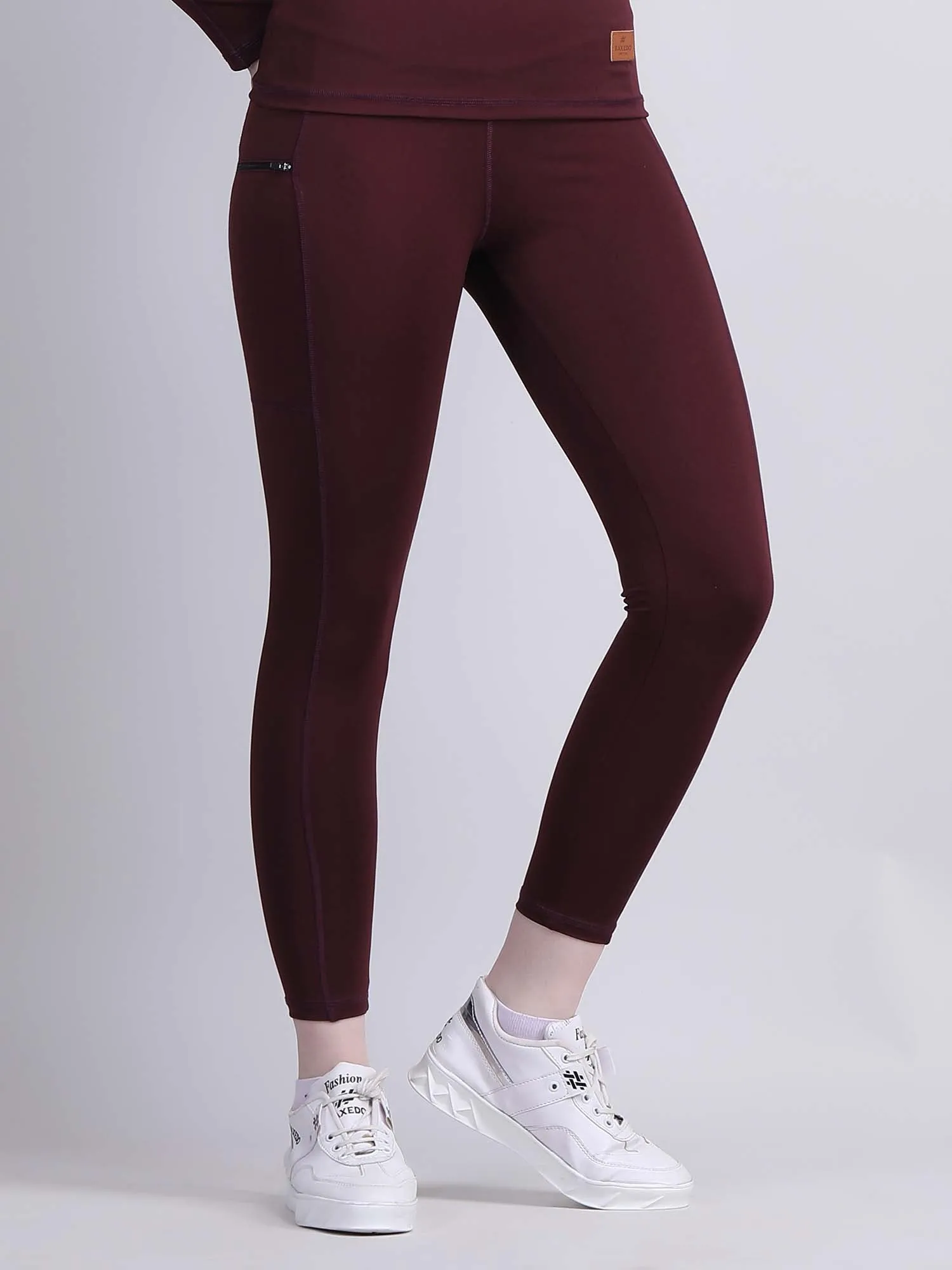 gym track pants for womens